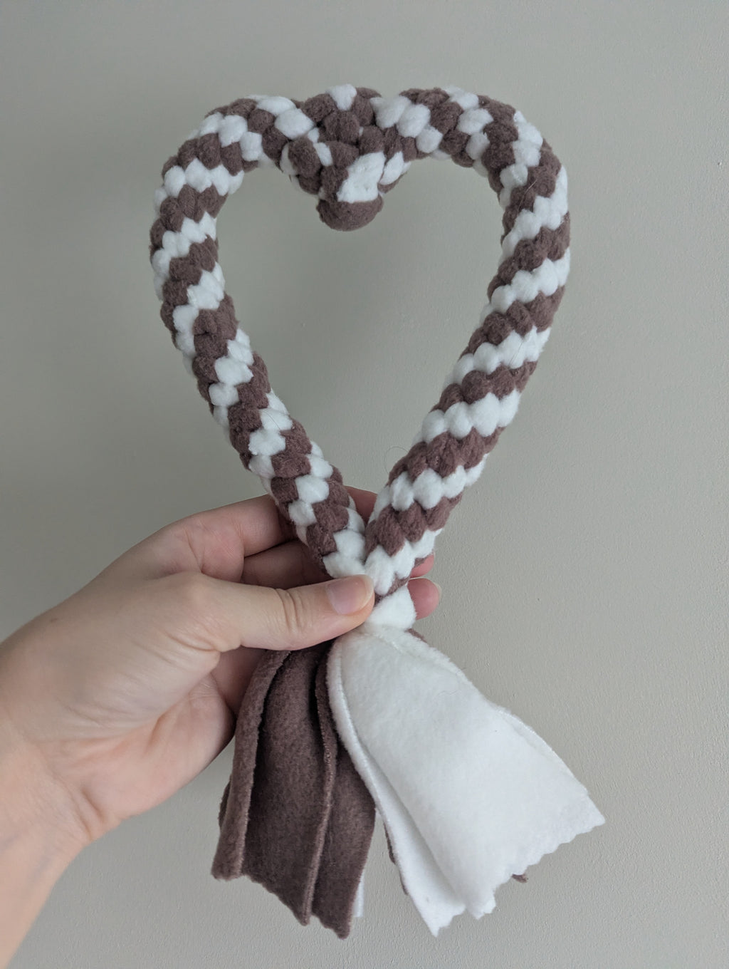 Heart shaped tug toys