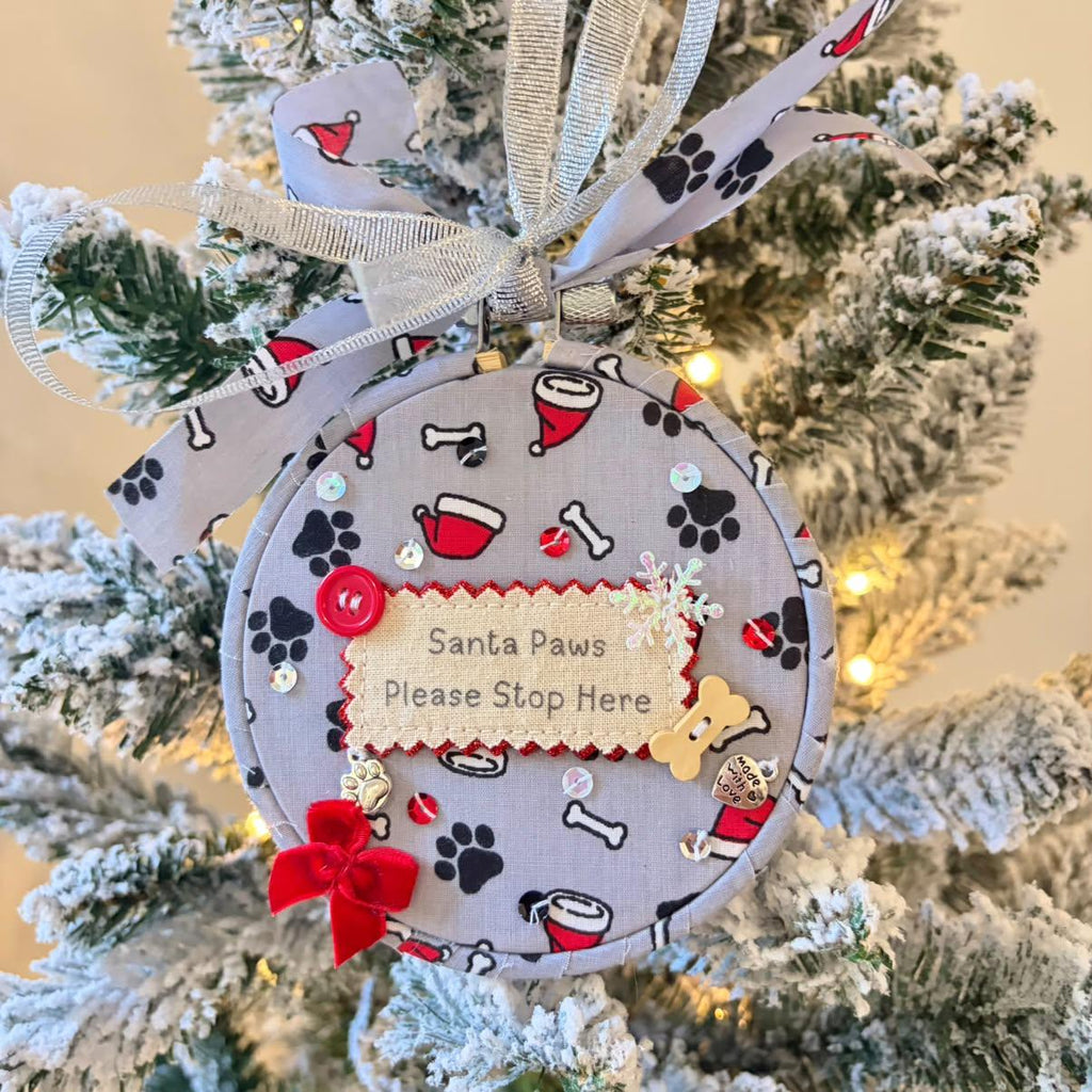 Santa Paws Please Stop Here – Handmade Christmas Dog Bauble Hoop